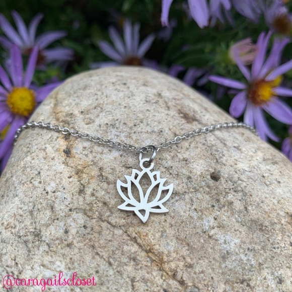 Stainless Steel Jewelry - Stainless Steel Lotus Flower Necklace Silver Women's Jewelry